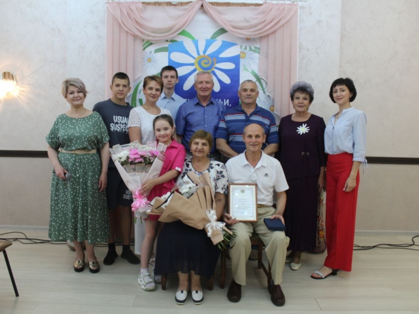 Четыре медали «За любовь и верность» получили семьи из Петровск-Забайкальского района Zабайкалья